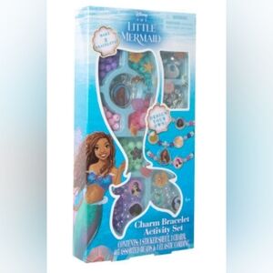 The Little Mermaid Theatrical Release Charm Bracelet Activity Set